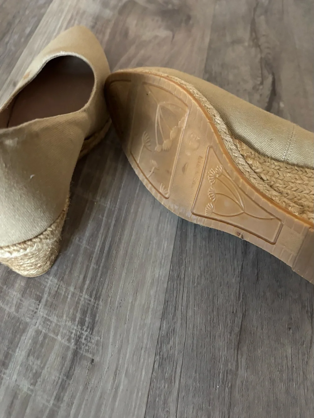 Viscata Barcelona Women's Tan Canvas Espadrille Wedge 39